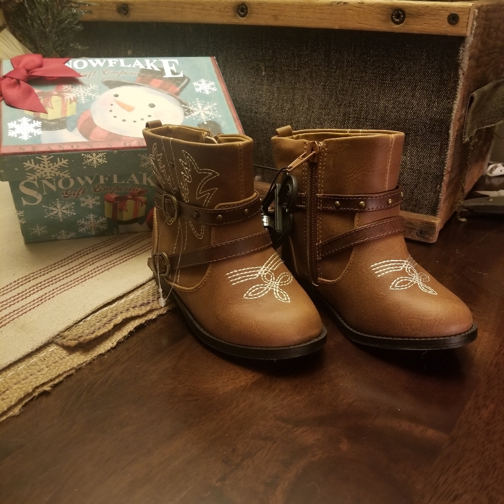 Geranimal toddler girls boots - size 6